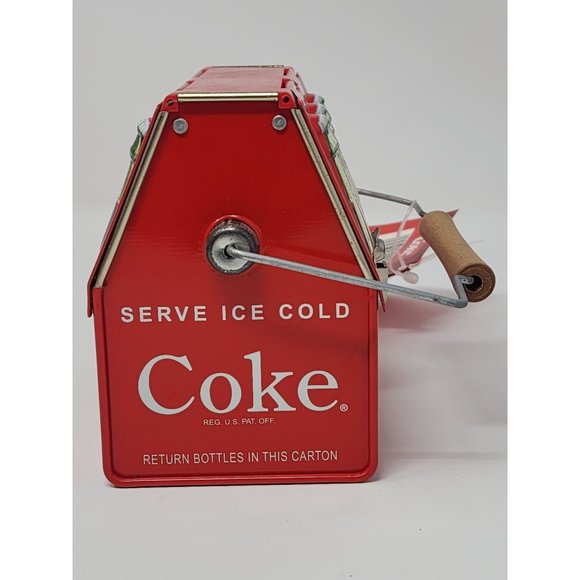 Small Tin Coca Cola LunchboxLunchPail Opens And Closes On Both Sides Wood Handle - Picture 5 of 12